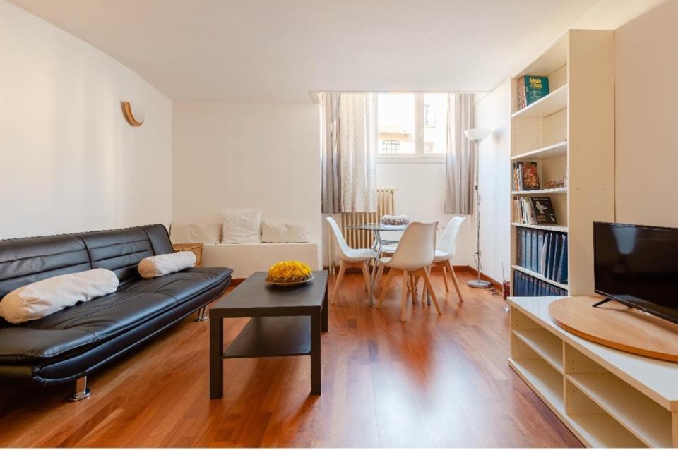 Yourvacanza Navigli Loft Apartment Milan Luaran gambar