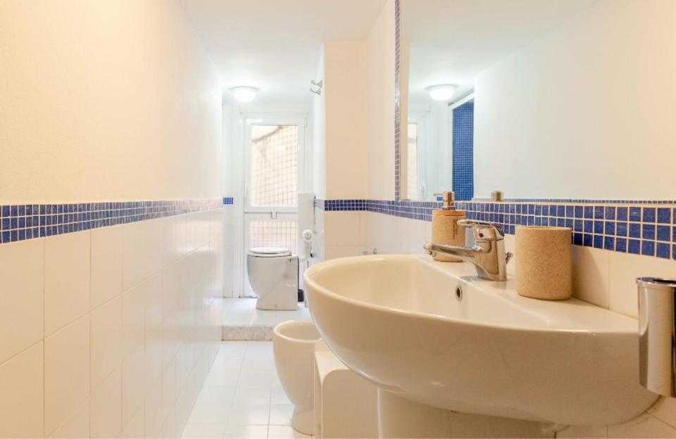 Yourvacanza Navigli Loft Apartment Milan Luaran gambar